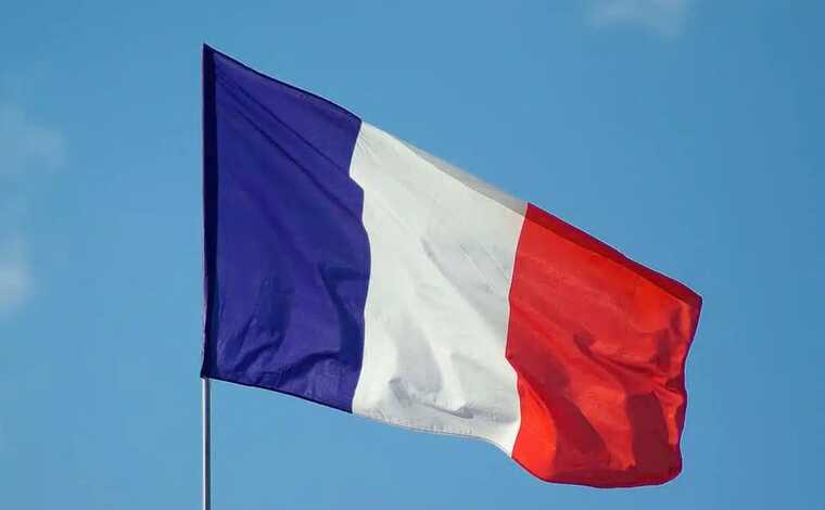 У Франції закликали своїх громадян виїхати з Ірану