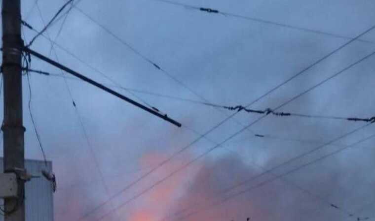 В Сети опубликовали фото и видео последствий ракетного удара по Днепру