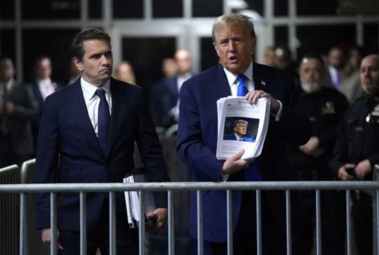 В США суд завершив обрання присяжних для кримінальної справи Трампа