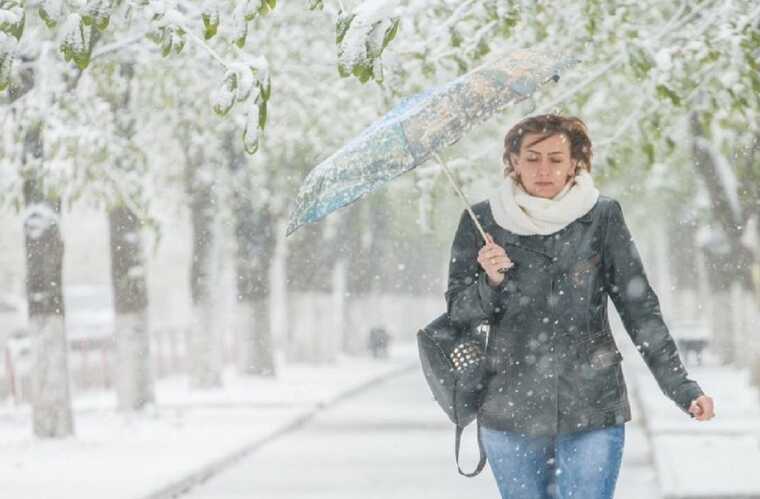 В Ивано-Франковске выпал снег