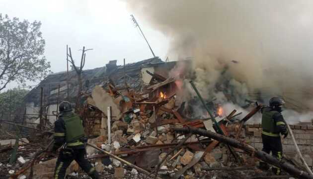 Унаслідок ракетного удару РФ по Одесі поранено трьох людей