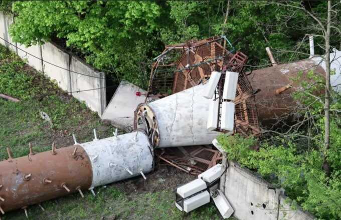 Голова Харківської ОВА показав наслідки влучання російської ракети в телевежу