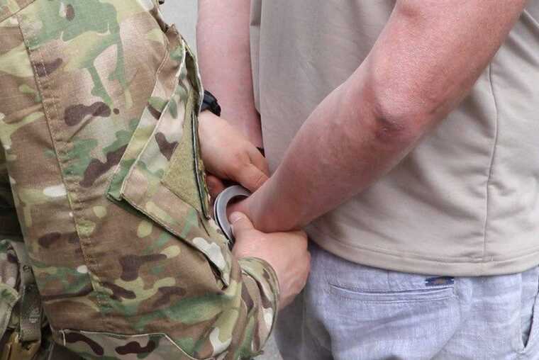 16 тисяч доларів за перетин кордону: на Дніпропетровщині викрили схему для ухилянтів