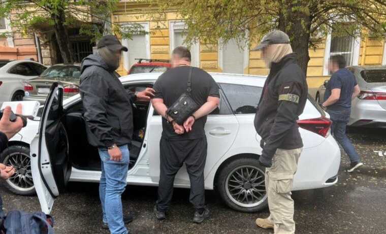 Одесский патрульный обещал нетрезвому водителю за деньги помочь "решить вопрос"