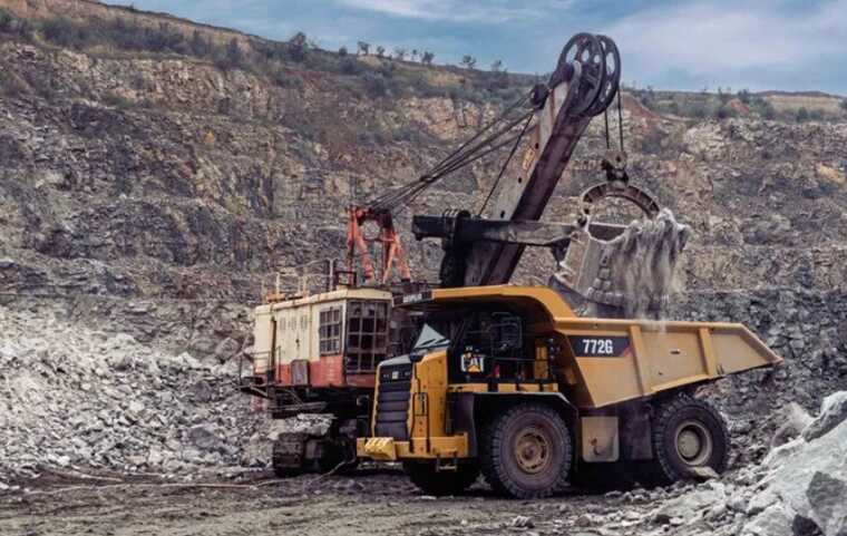 Схема Наумця та Новинського. Як проросійські олігархи рятують свій бізнес в Україні