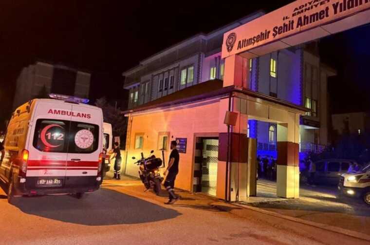 У Туреччині поліцейський застрелив двох колег