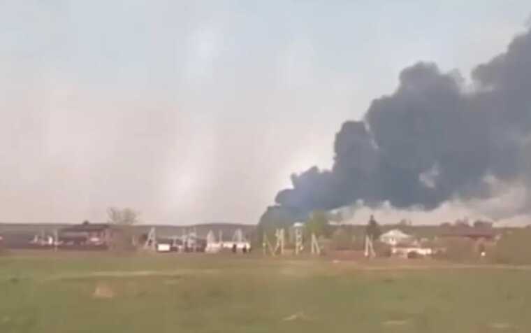 У РФ під Москвою спалахнула потужна пожежа на складах: валить чорний дим