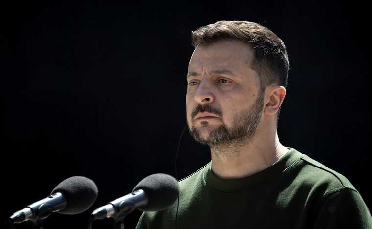 Зеленский отметил украинских производителей дронов: "На фронте должна доминировать наша инициатива"