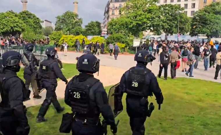 В столице Франции студенты вышли на митинг в поддержку Палестины