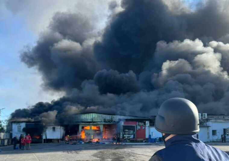 Харьковская областная прокуратура опубликовала фото с места обстрела Индустриального района Харькова