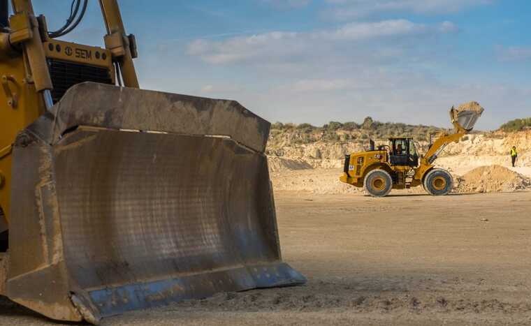 На продаж виставили 13 нових спецдозволів на користування надрами