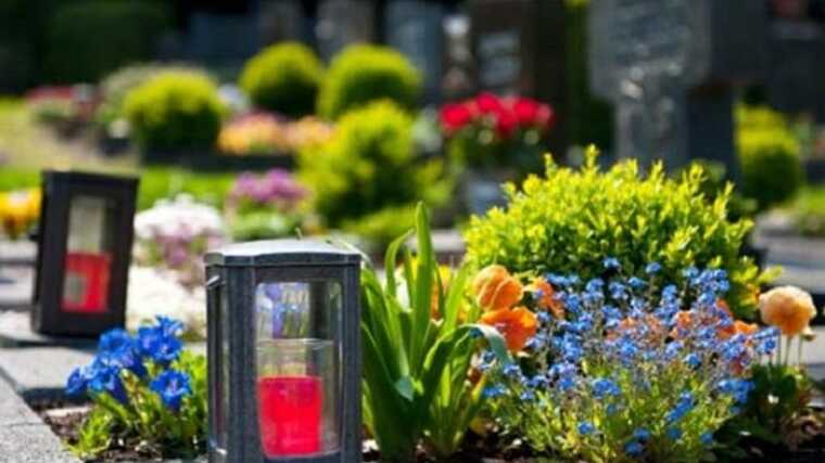 У Києві розповіли, скільки правоохоронців забезпечать порядок і безпеку на кладовищах