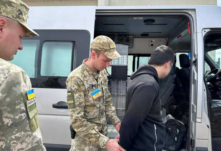 Польща передала Україні ухилянта, який переплив Західний Буг, — ДПСУ