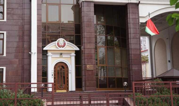 У Києві посольство Білорусі накопичило величезний борг за комуналку