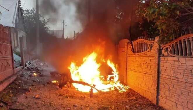 Окупанти вдарили по Нікополю безпілотниками: пошкоджено підприємства