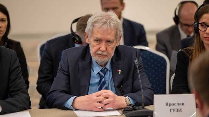 Посол рассказал, что будет с украинскими мужчинами призывного возраста в Польше