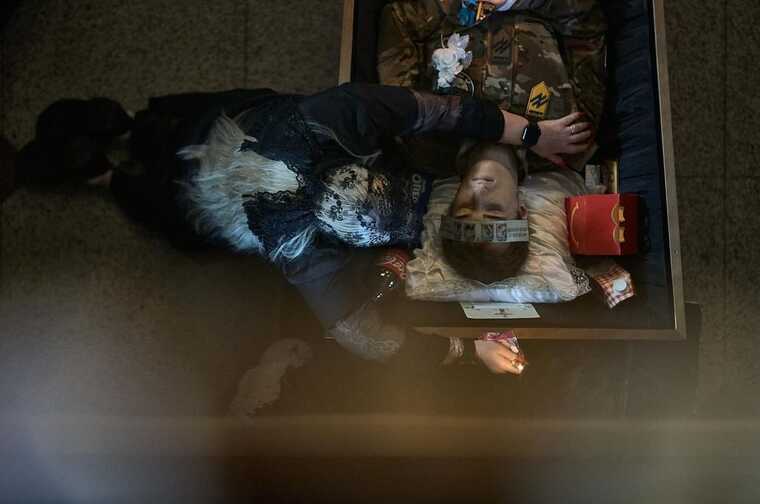 В Виннице прошло прощание с погибшим "самым молодым защитником Азовстали" Назарием Гринцевичем