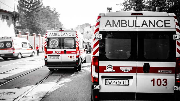 В Минздраве напомнили, когда стоит звонить в "скорую"