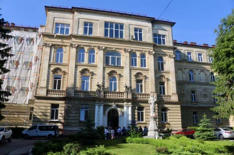 40-летняя жительница Львовщины родила одиннадцатого ребенка