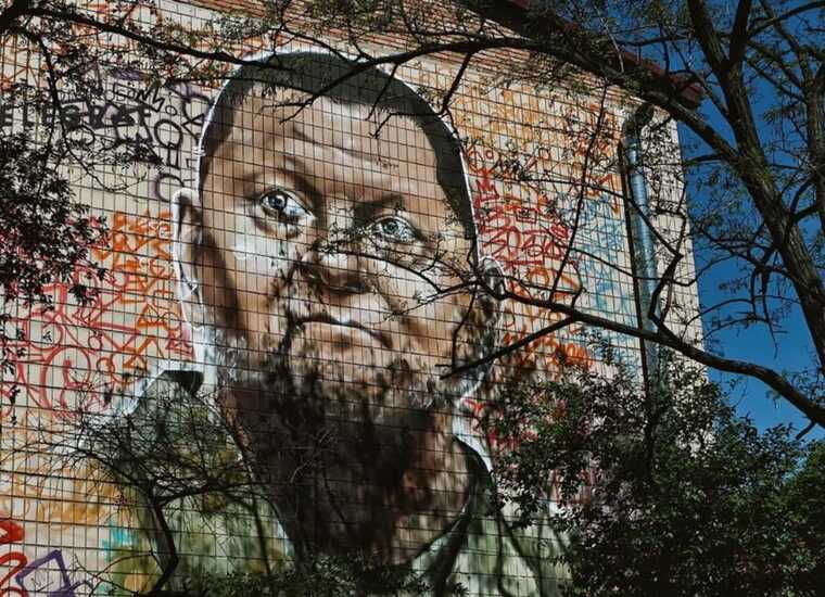 У Києві мурал ексголовкома Залужного перенесуть до іншого місця