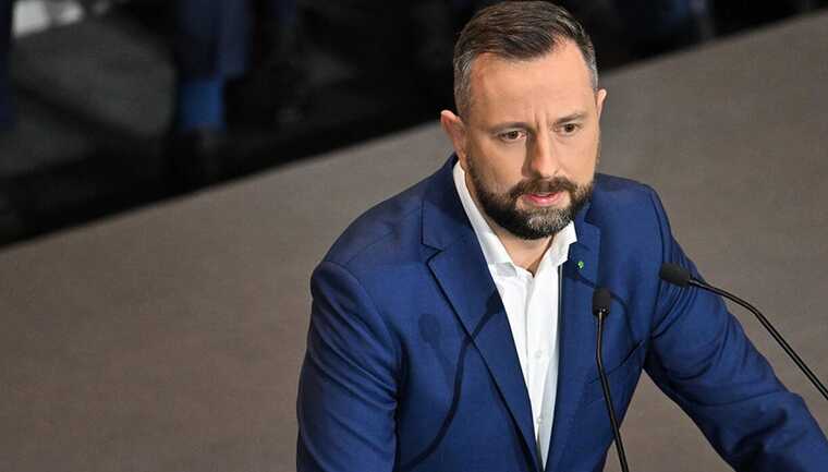 Министр обороны Польши считает, что поляки заслуживают Нобеля за помощь украинцам