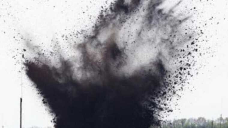 В оккупированной Донецкой области захватчики не могут разминировать почти 40 упавших авиабомб