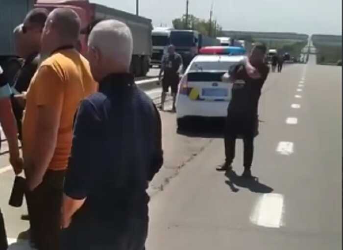 Truckers went on strike on the highways