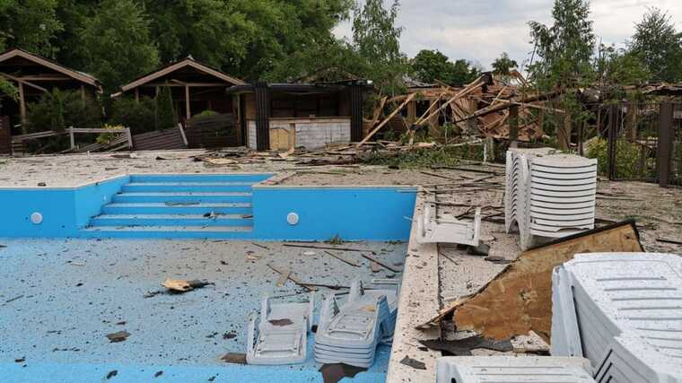 Strike on a recreation center near Kharkiv: 7 dead reported