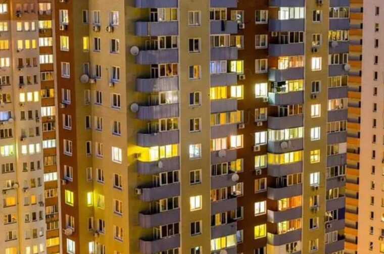 У Дніпрі та області світло даватимуть погодинно