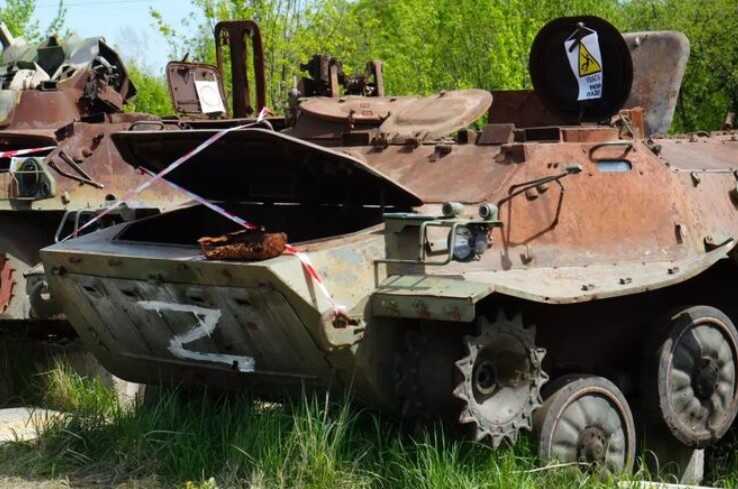 Втрати ворога: ЗСУ ліквідували 1240 окупантів, 27 ББМ і літак