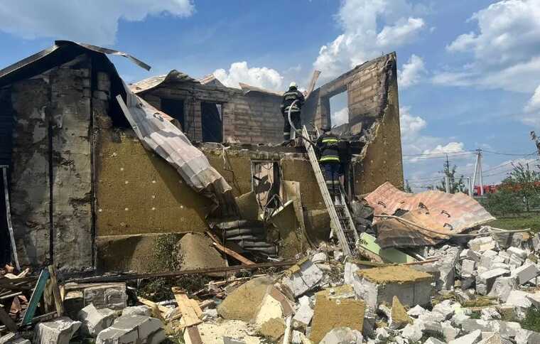 На Київщині у приватному будинку стався вибух: загинув чоловік