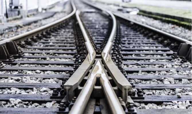 Розваги підлітків на залізниці у Білій Церкві ледь не закінчилися трагедією