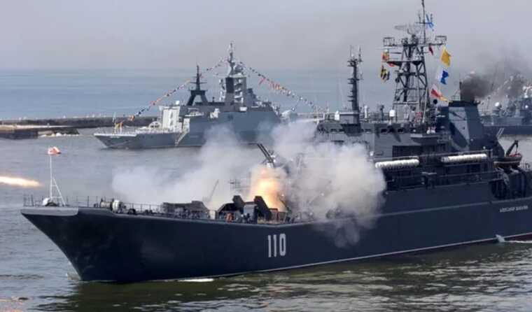 Скільки кораблів-носіїв крилатих ракет «Калібр» тримає напоготові РФ