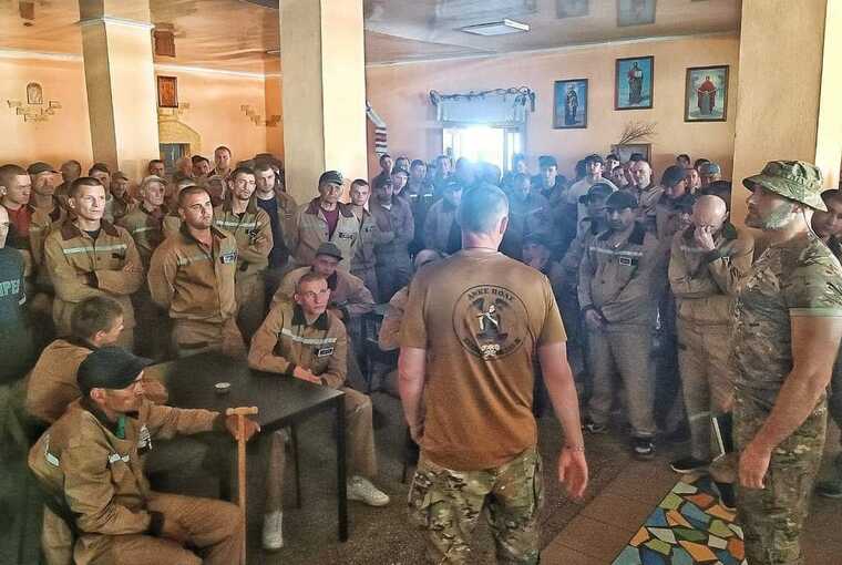 В Україні вже проводять набір новобранців у в’язницях