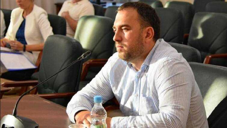 У Львові екссуддю спіймали на хабарі за переправлення ухилянта