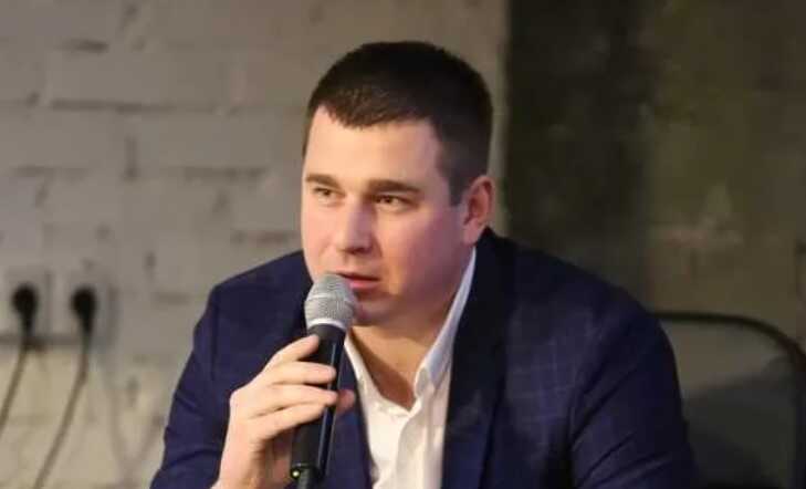 Заместитель председателя Южного офиса Госаудитслужбы Хандусенко руководит бизнесом через отца