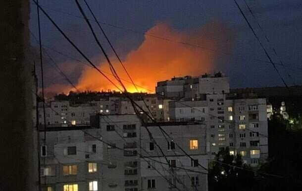 Удар по Луганському аеродрому: з’явилися супутникові знімки наслідків атаки