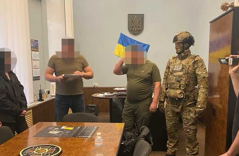 Скандал із тортурами в українських колоніях спалахнув із новою силою