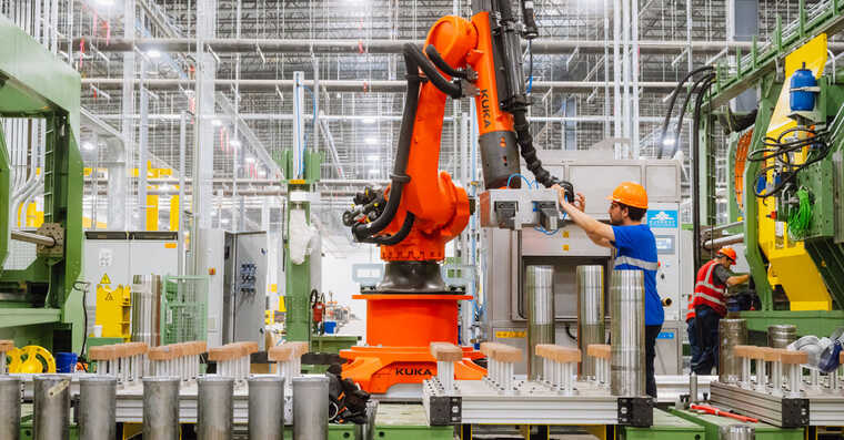 Bloomberg: «Україні не вистачає людей»