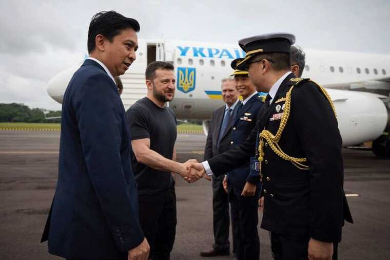 Зеленський прилетів до Сінгапура для участі в конференції "Діалог Шангрі-Ла"