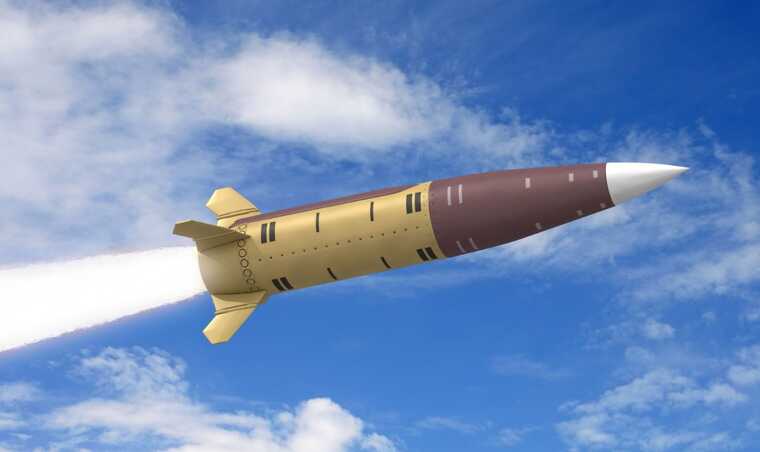 Президент Зеленський вважає, що Сполучені Штати мають дозволити бити по РФ ракетами ATACMS