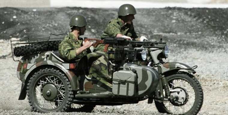 Forbes: Российские военные мотоциклы «Безумный Макс» — плохая идея