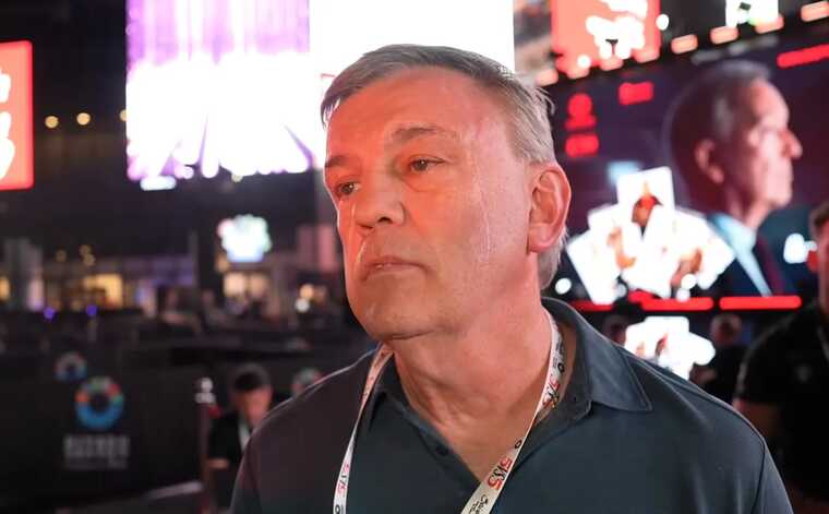 Легендарний тренер висловився про Усика: "Немає нічого, в чому він великий"