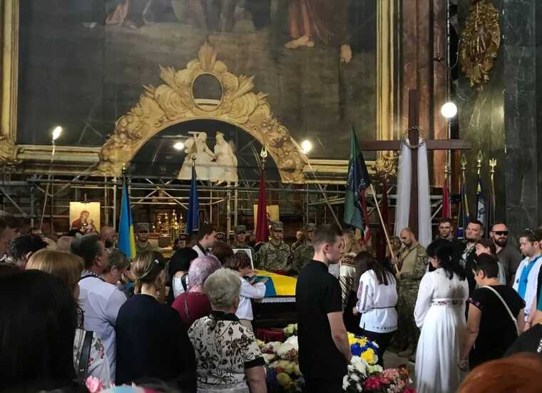 У Львові попрощалися з бойовою медикинею Іриною Цибух