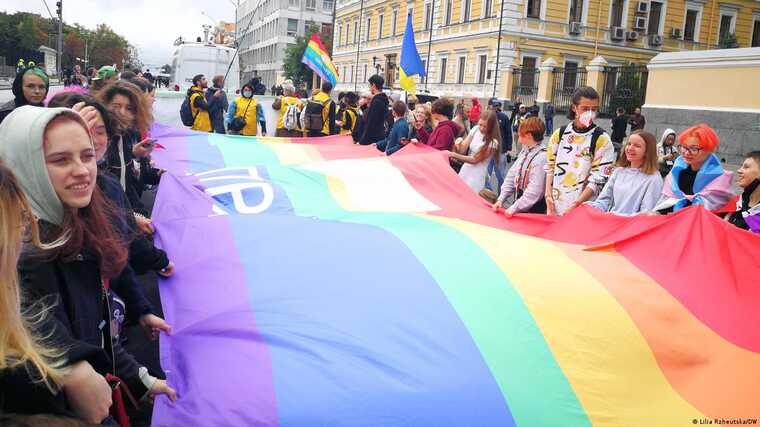 «КиївПрайд» можуть провести у метро та без дозволу київської мерії