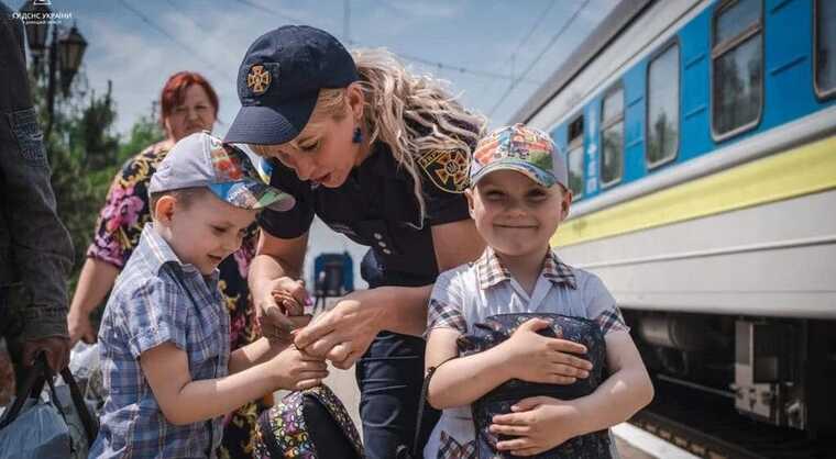 На Донеччині оголосили евакуацію дітей ще з 7 населених пунктів