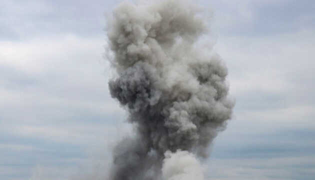 В Никополе во время артобстрела погибла женщина