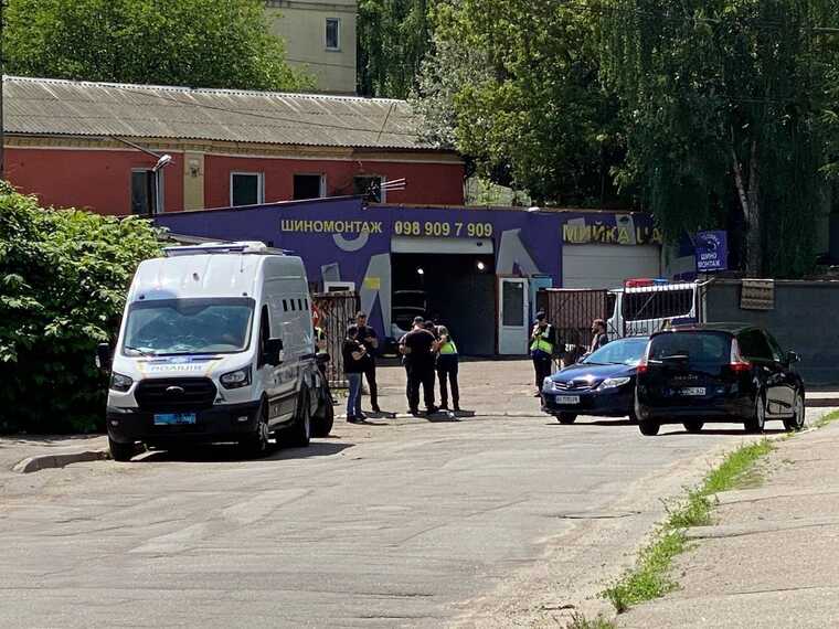 У Києві співробітники поліції встановили блокпост біля входу до арт-центру Closer