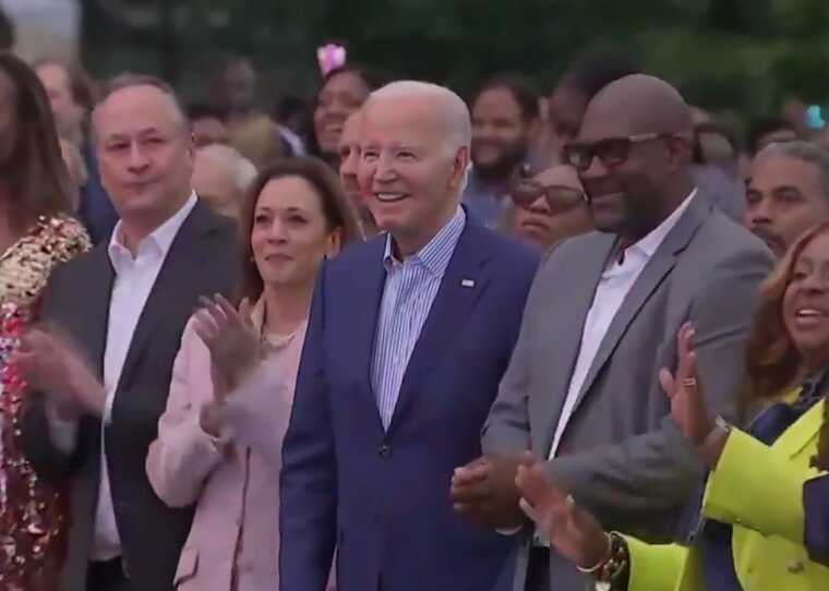 Президент Байден «завис» під час концерту у Білому домі