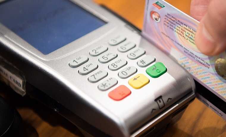 Середній чек українців у магазинах зменшився за рік, але кількість операцій зросла, – НБУ